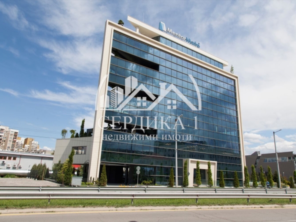 Дава се под наем Офис в София, Дружба 1 - 350 кв.м за 4189.14 € - Снимка #1