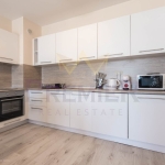 Дава се под наем Двустаен апартамент в Варна, Аспарухово - 70 кв.м за 700 € - Снимка #1