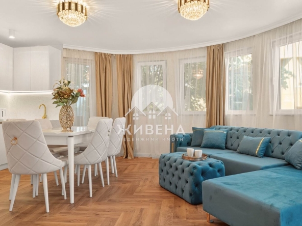 Дава се под наем Тристаен апартамент в Варна, Център - 99 кв.м за 1650 € - Снимка #1