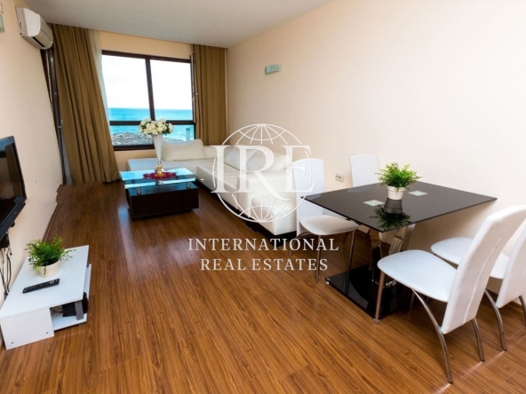 Двустаен апартамент в к.к. Златни пясъци - 56 кв.м за 1448 €/кв.м - Снимка #1