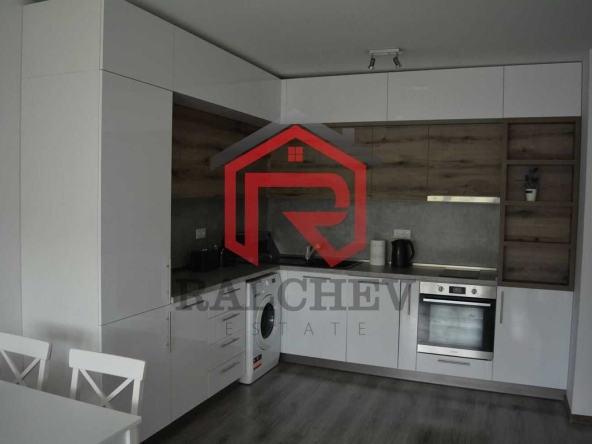 Дава се под наем Двустаен апартамент в Варна, Младост 1 - 75 кв.м за 408 € - Снимка #1