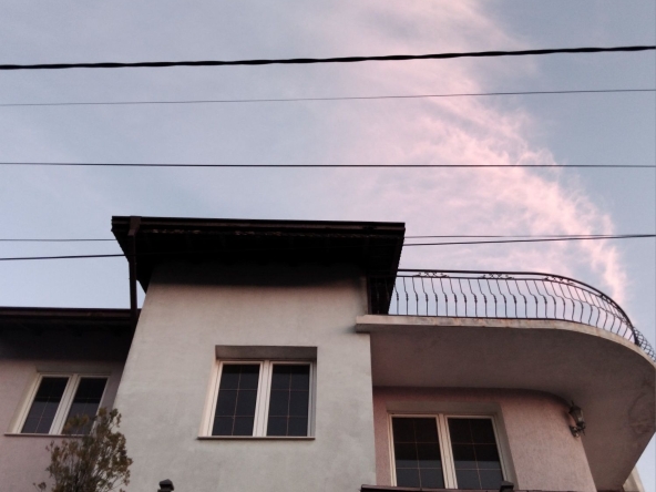 Етаж от къща в Дупница - 130 кв.м за 393 €/кв.м - Снимка #1