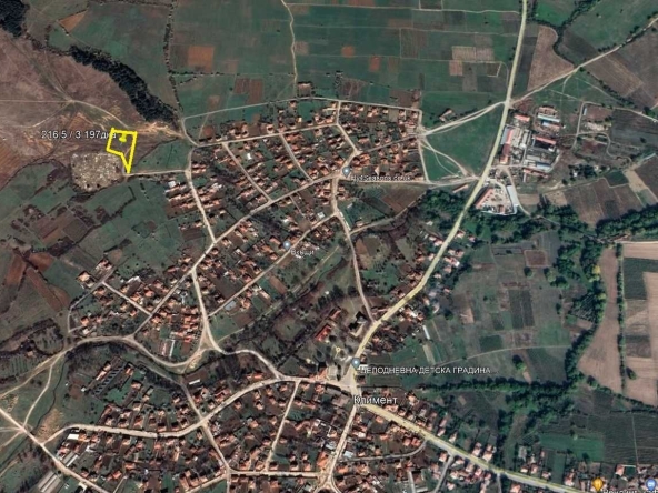 Земеделски имот в с. Климент, Област Пловдив -  кв.м за 1 €/дка - Снимка #1