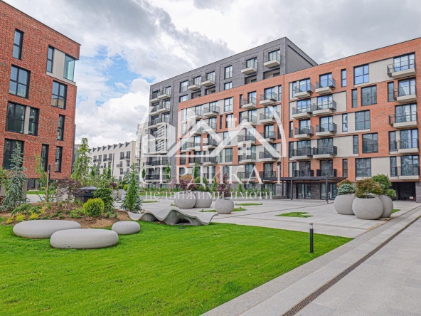Двустаен апартамент в София, Красно село - 88 кв.м за 1321 €/кв.м - Снимка #1