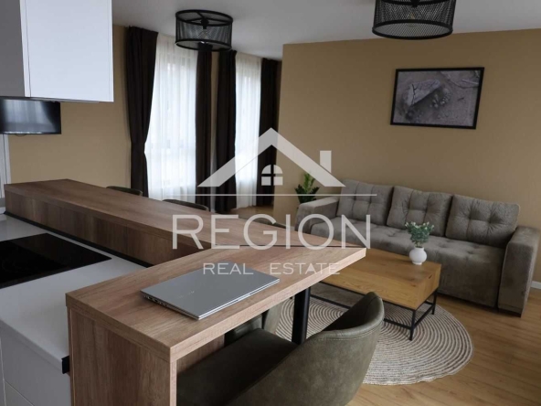 Дава се под наем Двустаен апартамент в Варна, Бриз - 90 кв.м за 700 € - Снимка #1