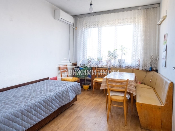 Четиристаен апартамент в Шумен, Център - 97 кв.м за 1157 €/кв.м - Снимка #1