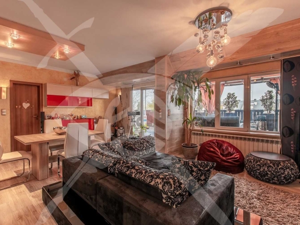 Тристаен апартамент в София, Витоша - 150 кв.м за 2060 €/кв.м - Снимка #1