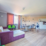 Дава се под наем Двустаен апартамент в Варна, Бриз - 70 кв.м за 357 € - Снимка #1