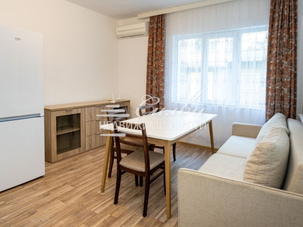 Тристаен апартамент в Шумен, Добруджански - 65 кв.м за 1648 €/кв.м - Снимка #1