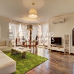 Дава се под наем Тристаен апартамент в София, Център - 91 кв.м за 799 € - Снимка #1