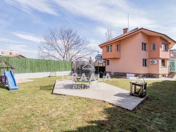 Къща в София, Кръстова вада - 528 кв.м за 1737 €/кв.м - Снимка #1