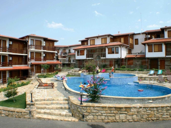 Двустаен апартамент в с. Равда, Област Бургас - 53 кв.м за 1019 €/кв.м - Снимка #1