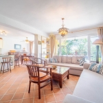 Къща в Балчик - 183 кв.м за 1514 €/кв.м - Снимка #1