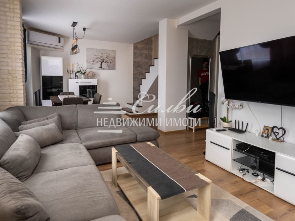 Мезонет в Шумен, Добруджански - 120 кв.м за 1600 €/кв.м - Снимка #1