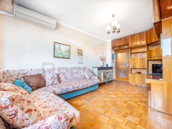 Тристаен апартамент в Варна, Нептун - 86 кв.м за 3024 €/кв.м - Снимка #1