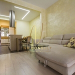 Дава се под наем Тристаен апартамент в София, Център - 90 кв.м за 1100 € - Снимка #1