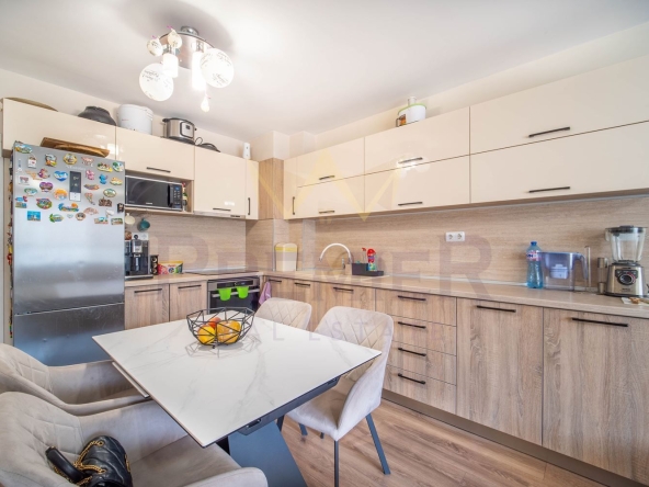 Четиристаен апартамент в Варна, Възраждане 1 - 108 кв.м за 1806 €/кв.м - Снимка #1