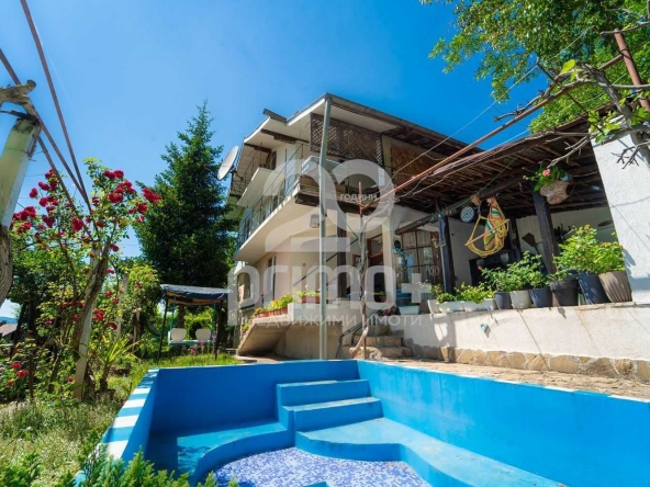 Къща в с. Леденик, Област Велико Търново - 154 кв.м за 975 €/кв.м - Снимка #1