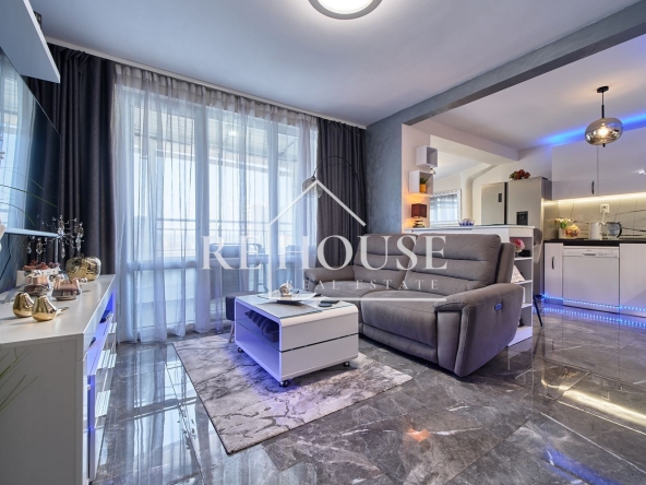 Тристаен апартамент в Варна, Левски - 102 кв.м за 2058 €/кв.м - Снимка #1