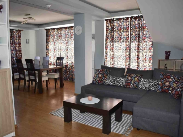 Дава се под наем Мезонет в Свиленград - 200 кв.м за 1020 € - Снимка #1