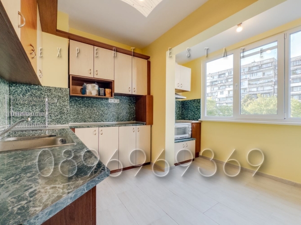 Тристаен апартамент в Варна, Младост 1 - 62 кв.м за 1967 €/кв.м - Снимка #1