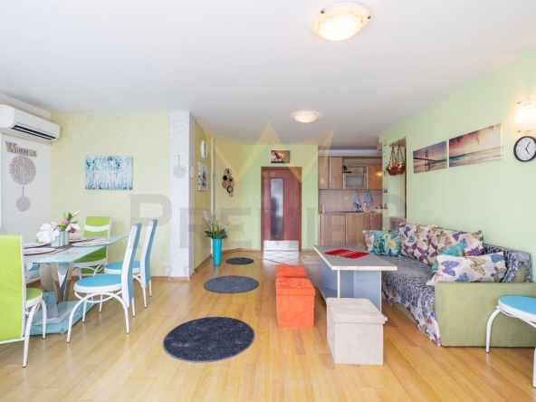 Четиристаен апартамент в Варна, Общината - 150 кв.м за 2960 €/кв.м - Снимка #1