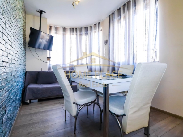 Дава се под наем Тристаен апартамент в Варна, Погреби - 70 кв.м за 612 € - Снимка #1