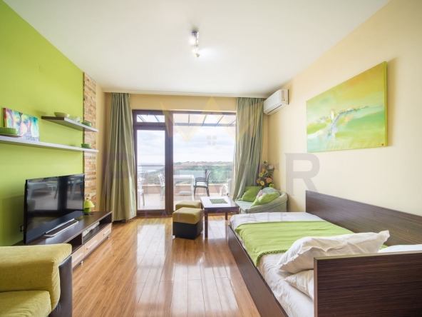 Двустаен апартамент в с. Топола, Област Добрич - 82 кв.м за 2255 €/кв.м - Снимка #1