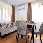 Дава се под наем Двустаен апартамент в Варна, Аспарухово - 55 кв.м за 714 € - Снимка #1