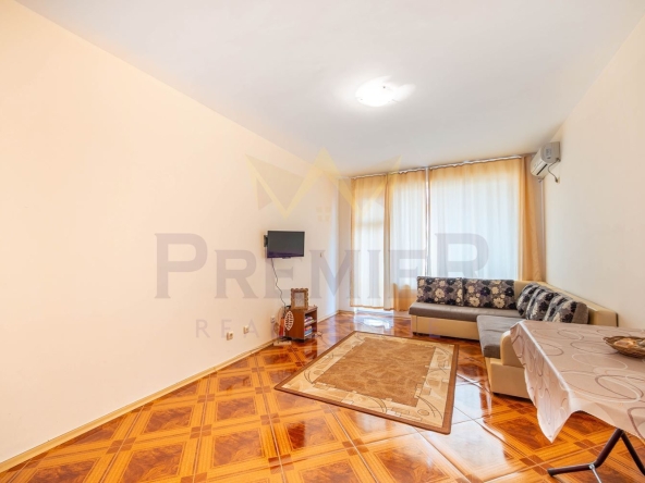 Двустаен апартамент в к.к. Слънчев бряг - 57 кв.м за 1364 €/кв.м - Снимка #1