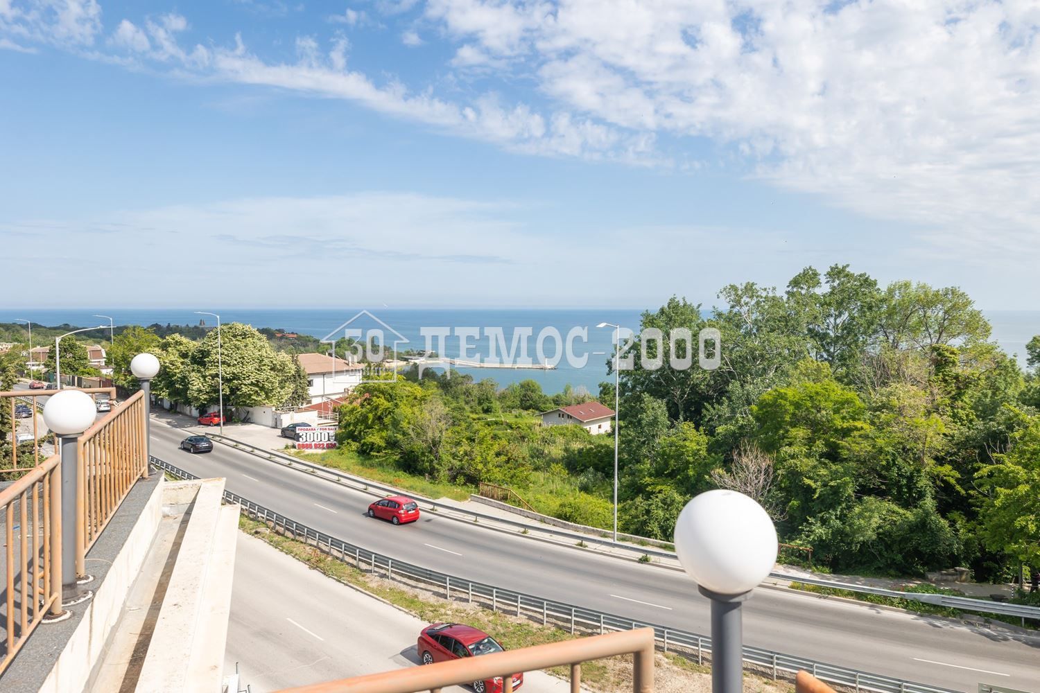 Дава се под наем Магазин в Варна, м-т Траката - 200 кв.м за 1200 € - Снимка #1