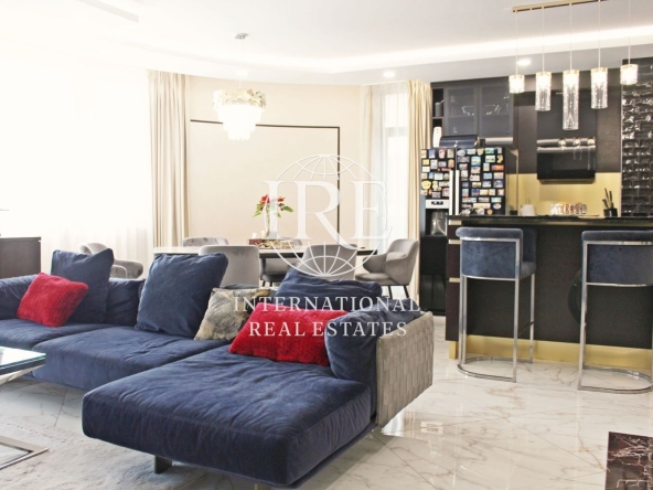 Многостаен апартамент в Варна, Гранд Мол Варна - 239 кв.м за 1925 €/кв.м - Снимка #1