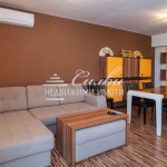 Дава се под наем Двустаен апартамент в Шумен, Пазара - 75 кв.м за 382.5 € - Снимка #1