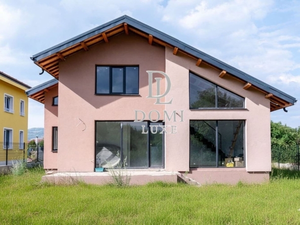 Къща в с. Житен, Област София-град - 160 кв.м за 1968 €/кв.м - Снимка #1