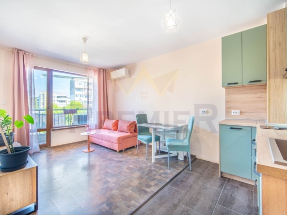 Двустаен апартамент в Варна, Гранд Мол Варна - 53 кв.м за 2831 €/кв.м - Снимка #1