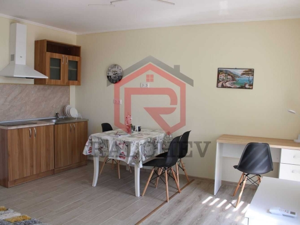 Дава се под наем Двустаен апартамент в Варна, Възраждане 3 - 60 кв.м за 341.7 € - Снимка #1