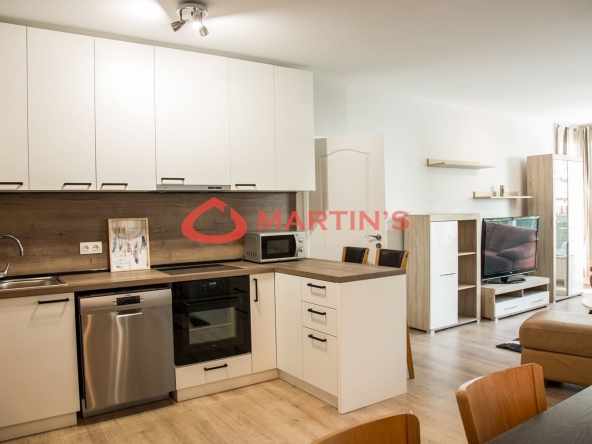 Дава се под наем Тристаен апартамент в София, Витоша - 120 кв.м за 917.49 € - Снимка #1