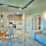 Дава се под наем Тристаен апартамент в Варна, Галата - 85 кв.м за 867 € - Снимка #1