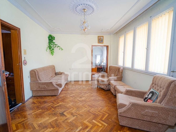 Многостаен апартамент в Велико Търново, Център - 127 кв.м за 603 €/кв.м - Снимка #1