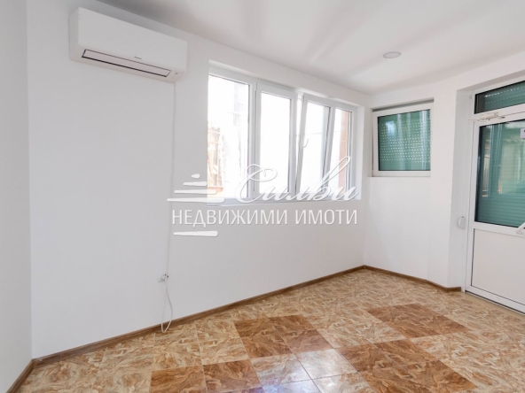 Офис в Шумен, Център - 153 кв.м за 510 €/кв.м - Снимка #1