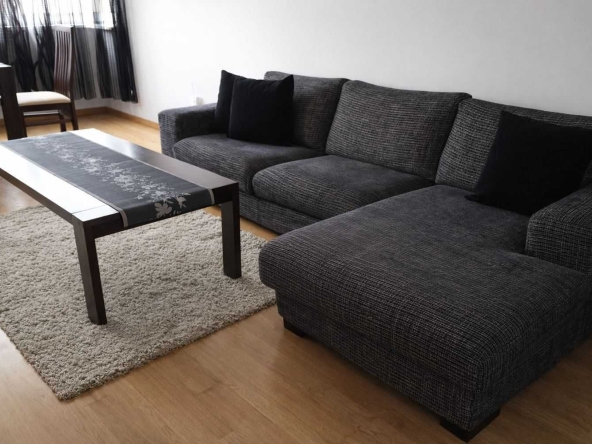 Дава се под наем Тристаен апартамент в София, Център - 120 кв.м за 896.58 € - Снимка #1