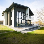 Къща в с. Кранево, Област Добрич - 300 кв.м за 935 €/кв.м - Снимка #1