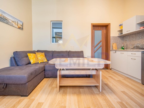 Тристаен апартамент в Балчик - 106 кв.м за 529 €/кв.м - Снимка #1