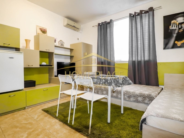 Дава се под наем Едностаен апартамент в Варна, Бриз - 27 кв.м за 348.84 € - Снимка #1
