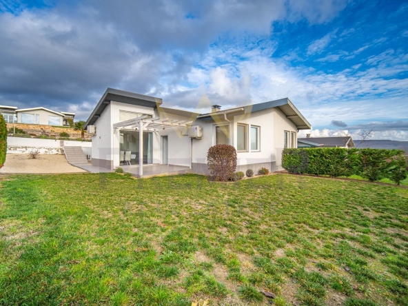 Къща в с. Кранево, Област Добрич - 53 кв.м за 703 €/кв.м - Снимка #1