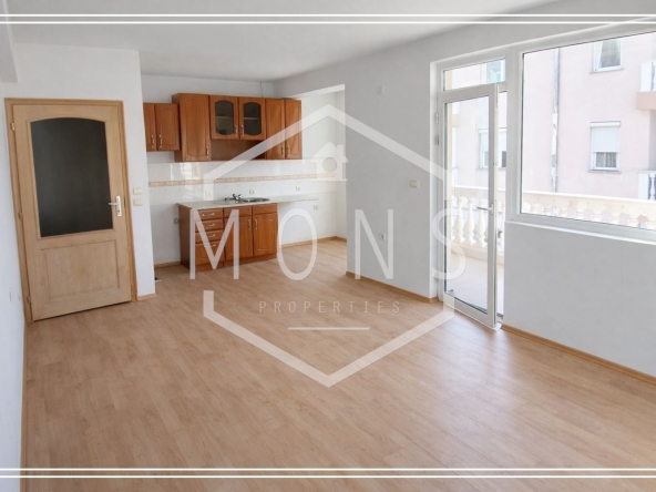 Двустаен апартамент в Велико Търново, Център - 67 кв.м за 807 €/кв.м - Снимка #1