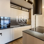 Двустаен апартамент в к.к. Св.Св. Константин и Елена - 71 кв.м за 1649 €/кв.м - Снимка #1