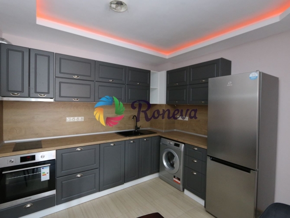 Четиристаен апартамент в Варна, Базар Левски - 300 кв.м за 714 €/кв.м - Снимка #1