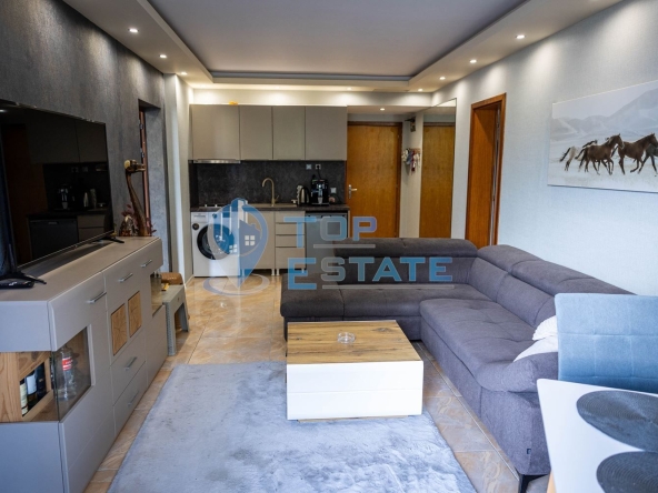 Тристаен апартамент в к.к. Слънчев бряг - 101 кв.м за 934 €/кв.м - Снимка #1