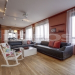 Дава се под наем Многостаен апартамент в Варна, м-т Траката - 300 кв.м за 2300 € - Снимка #1